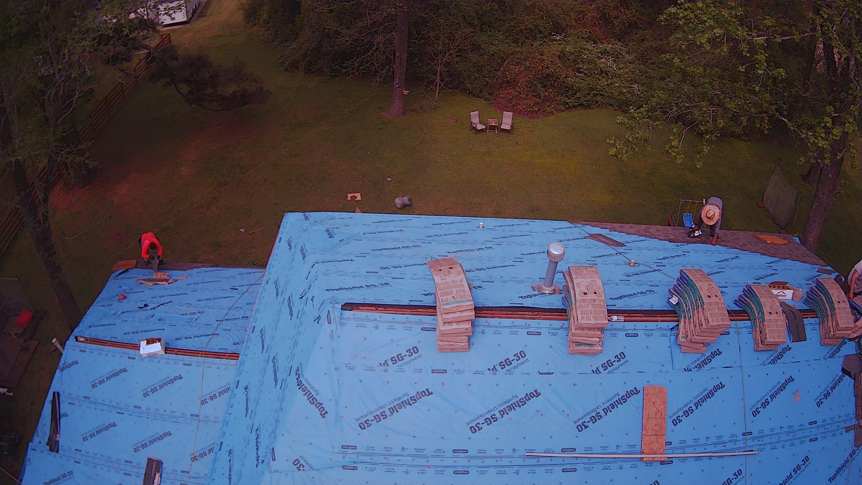 neighbours roofer damaged my roof